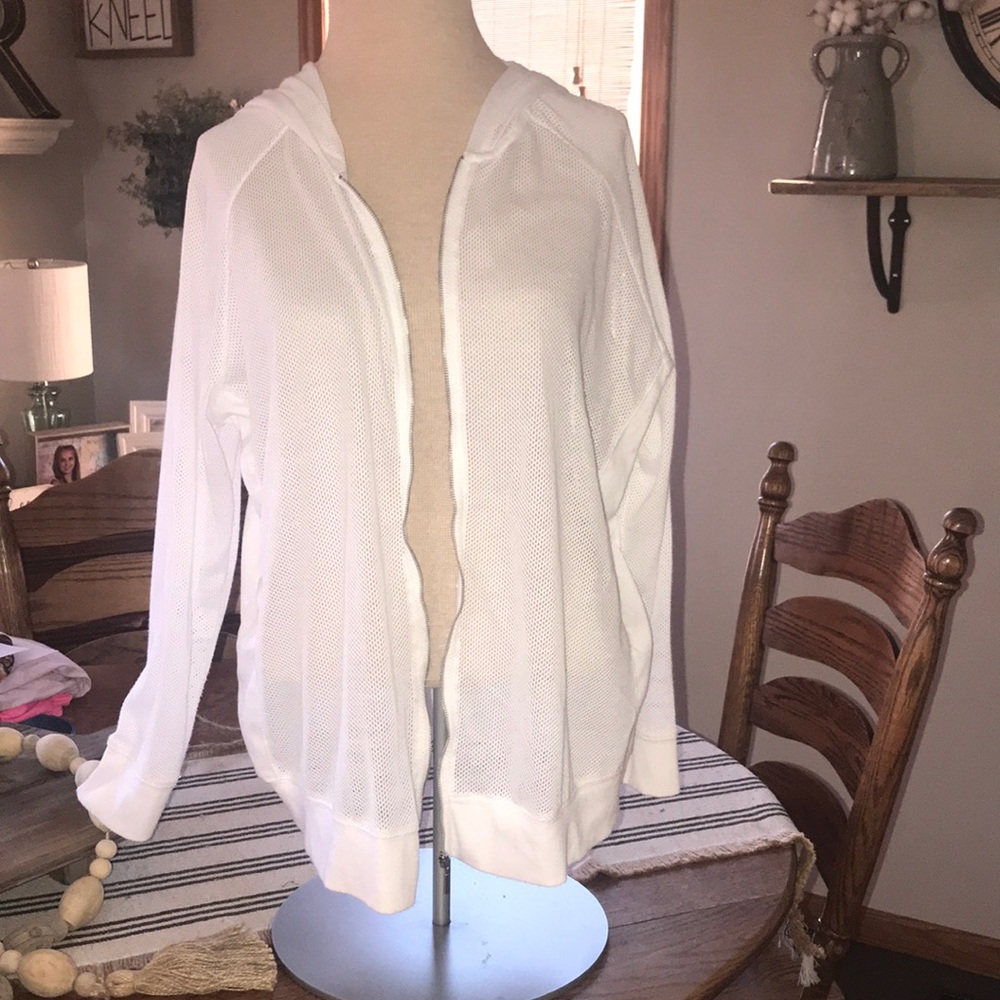 White plus size mesh hoodie